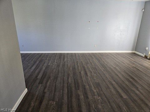 3rd image of 25849 Buckthorn Rd