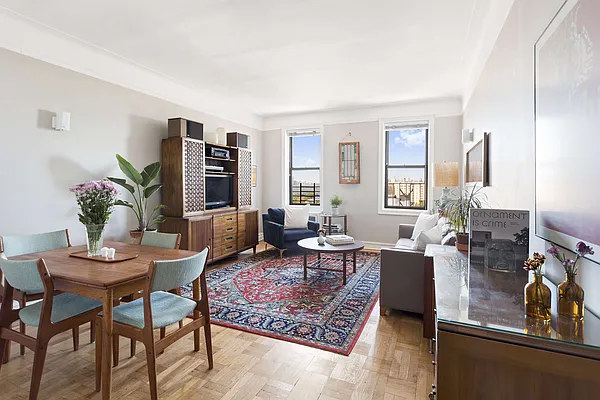 Sold by Jalen Real Estate Corp | media 1
