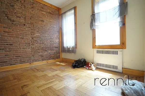 Rented by Rennit Inc. | media 9