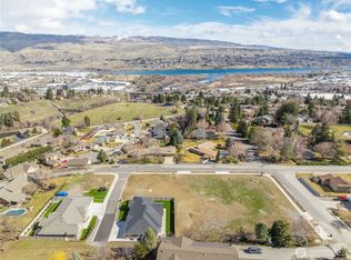 1804 North Rd, Wenatchee, WA 98801