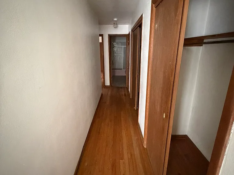 2912 Halsted Rd #5 — Photo 2
