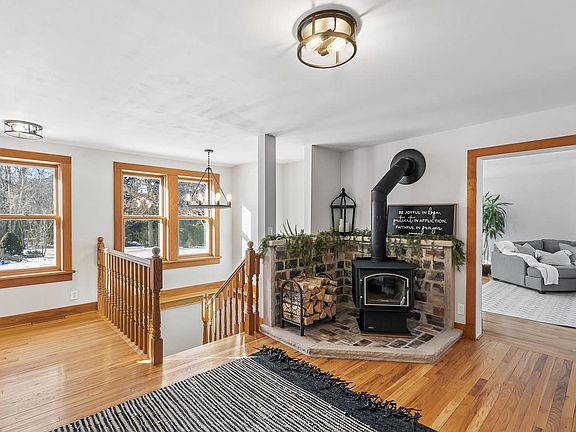 5th image of 1079 Koshkonong Road