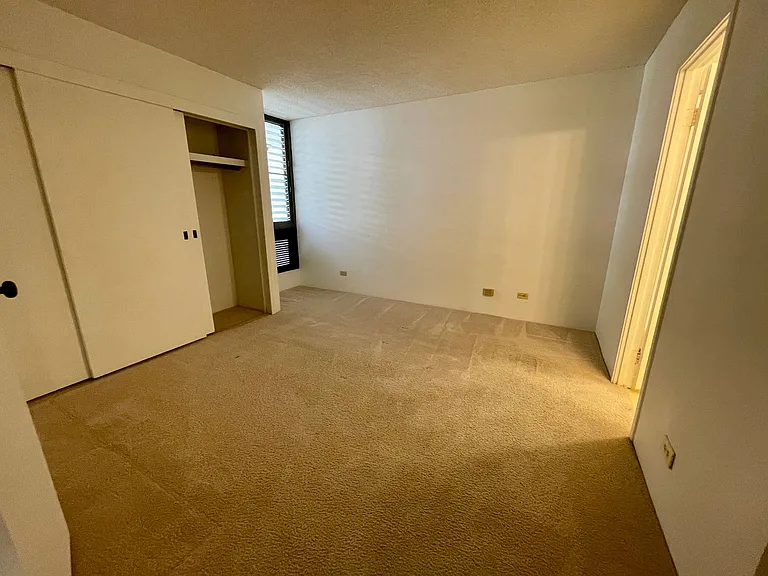 531 Hahaione St #2D — Photo 17