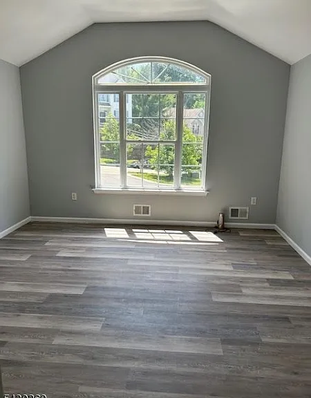 305 Winding Hill Dr — Photo 10
