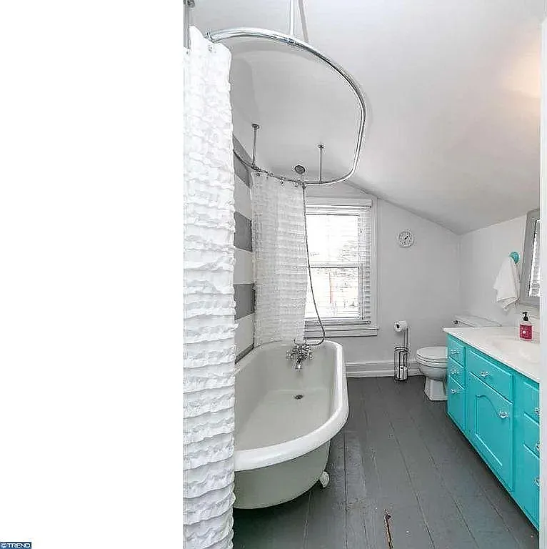 2 bed, 1200 sqft, $2,200 — Photo 1