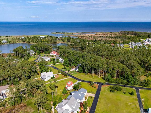 3rd image of 88 Oyster Point Road