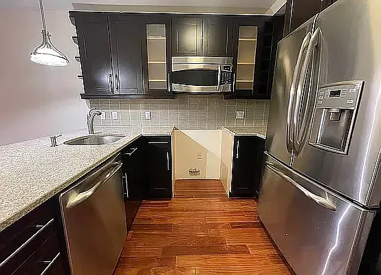 Rented by Contact Realty | media 10