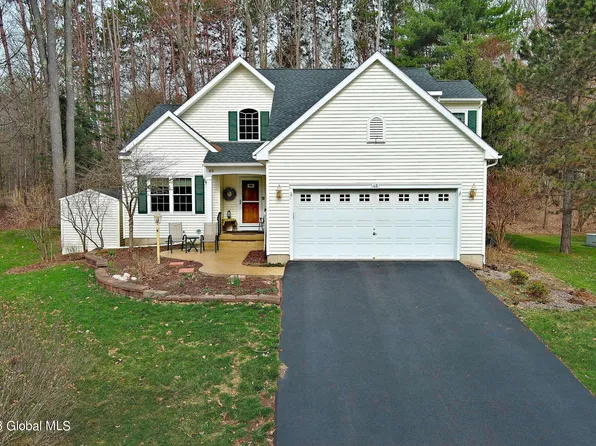 48 Carstead Drive, Slingerlands, NY 12159