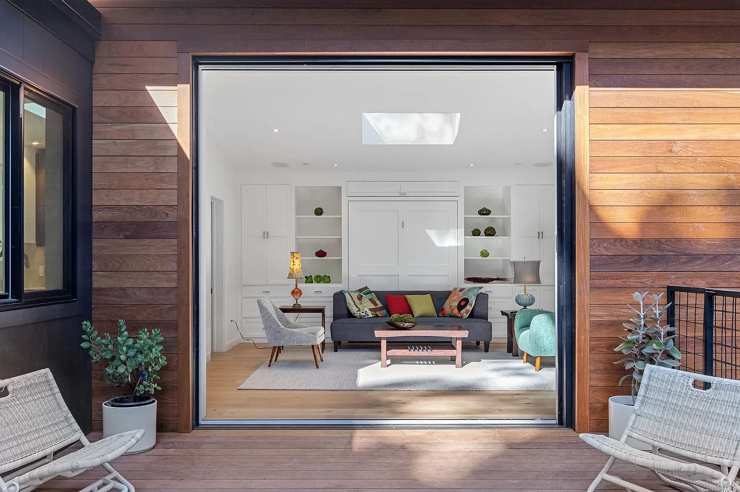 15 Heuters Ln photo 1