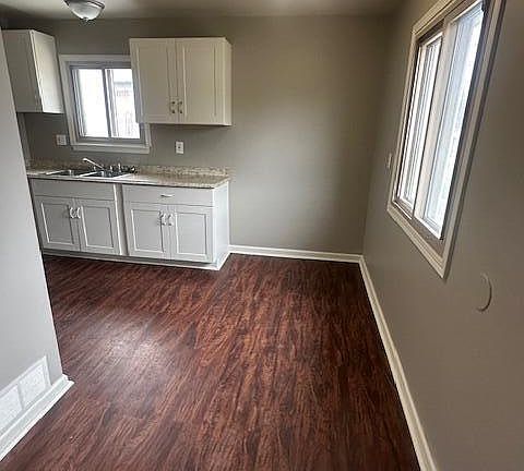 3rd image of 27051 Joan St