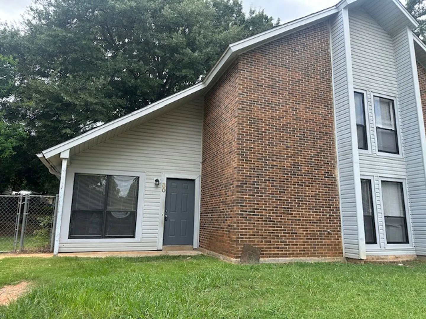 30 Rosewood Court — Photo 1