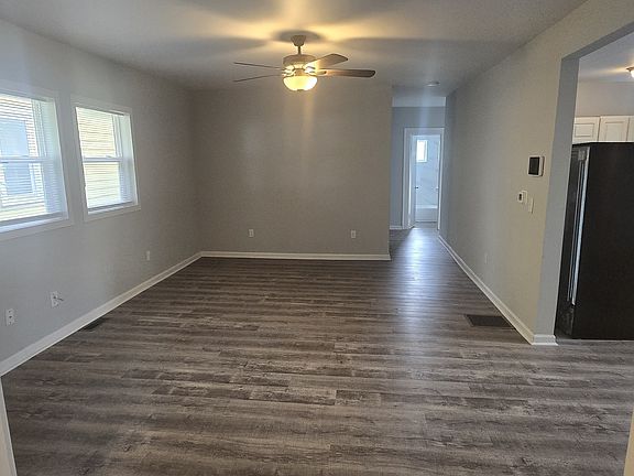 3rd image of 3207 N Arsenal Ave