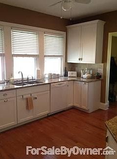 Kitchen : Natural light, granite countertops, Energy Star appliances, cabinets galore!