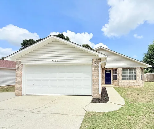 4530 Chantilly Way Photo 1