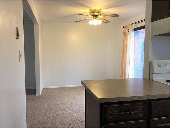 5th image of 121 Bellwood Ct
