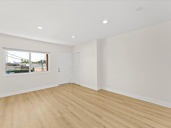 2nd image of 1950 Pacific Ave APT 8