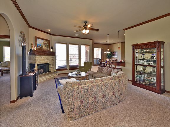 3rd image of 16316 Old Elm Ln