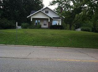 33081 E Red Arrow Hwy, Paw Paw, MI 49079