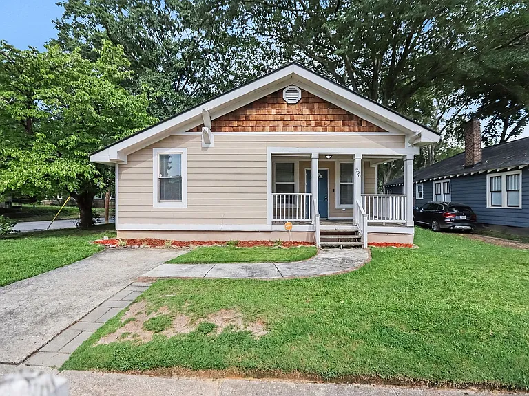 796 Peeples St SW — Photo 1