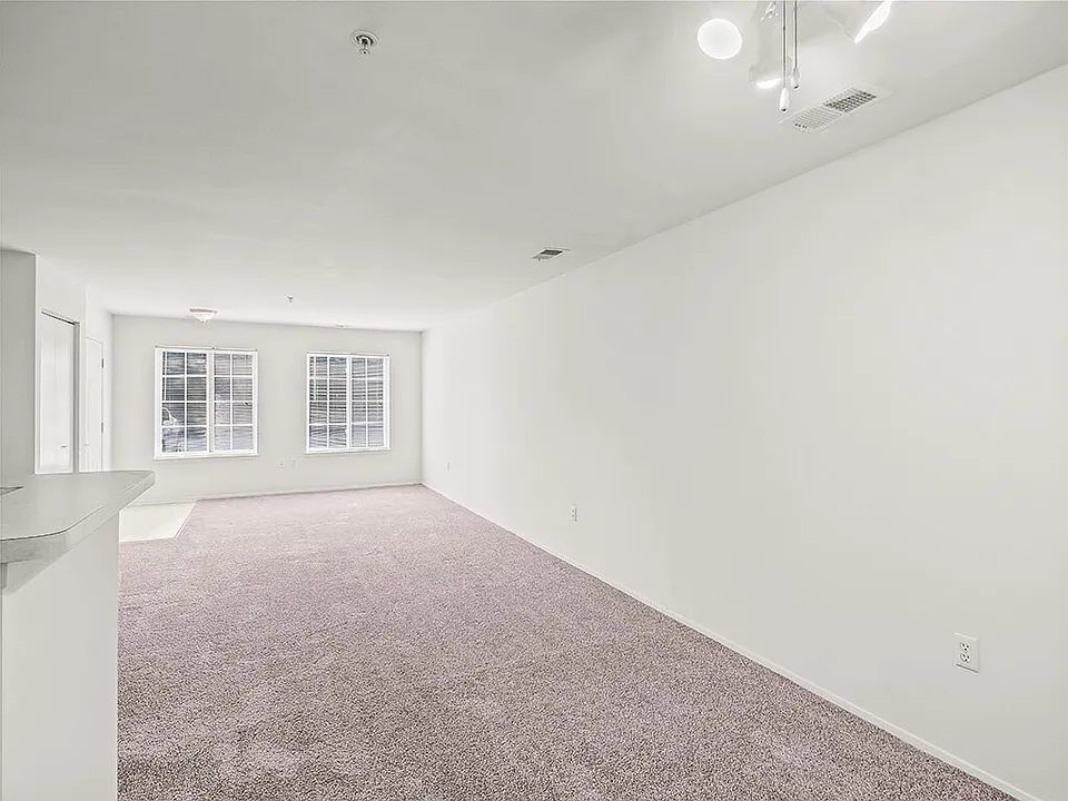 Spacious Carpeted Floor Plans