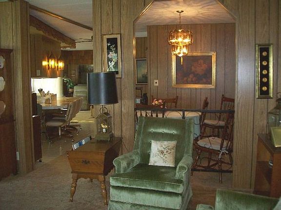 4th image of 796 Fairmount Dr
