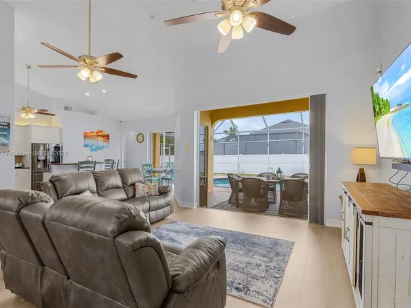 1004 NW 33rd Ave, Cape Coral, FL 33993