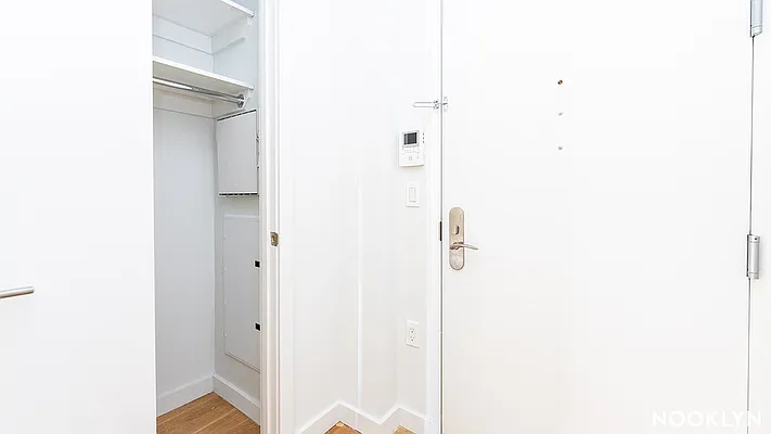 Rented by Nooklyn NYC LLC | media 9