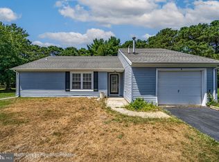6 Lancaster Ct, Forked River, NJ 08731