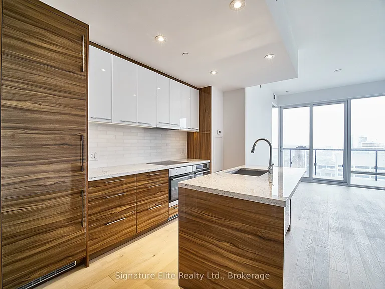 488 University Ave #2705 — Photo 14