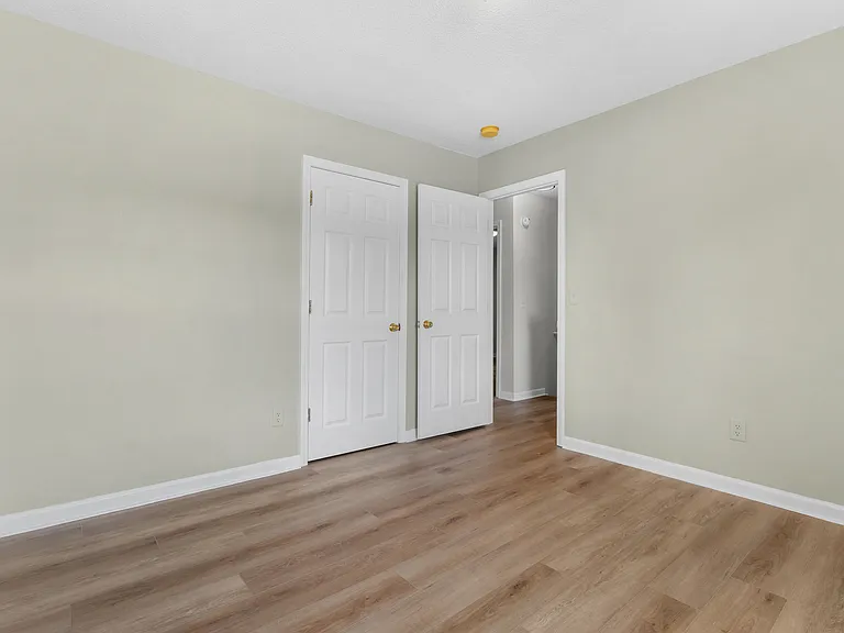 109 Summer Vale Dr — Photo 29