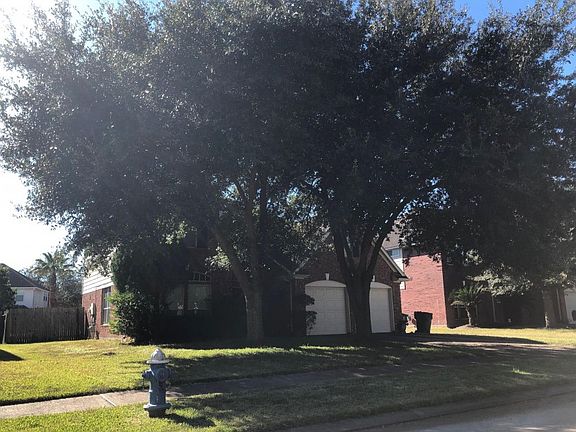 3rd image of 18619 Park Harbor Dr