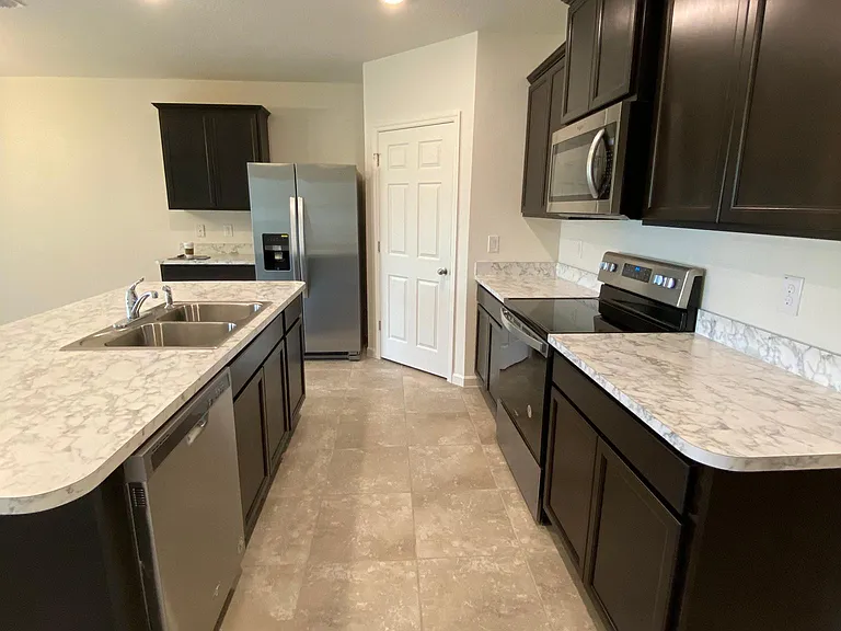 428 Coyote Dr — Photo 5