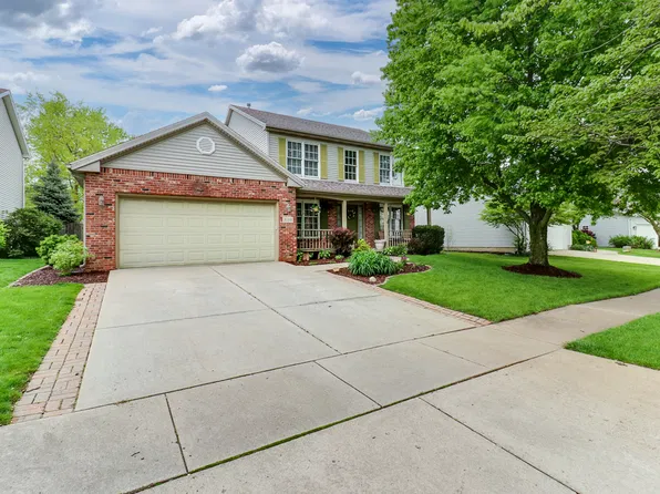 3108 Copper Creek Rd, Bloomington, IL 61704