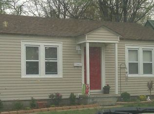 703 SE 3rd St, Wagoner, OK 74467