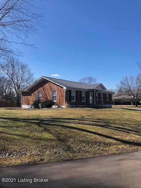 1st image of 272 Lakeview Dr