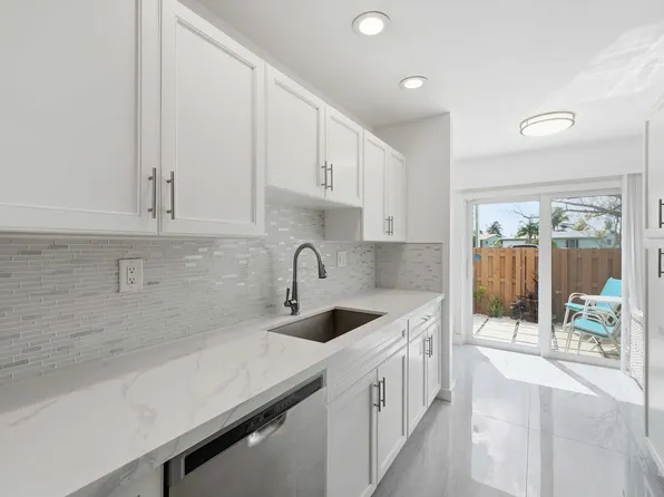 10875 NW 29th Manor #8, Sunrise, FL 33322