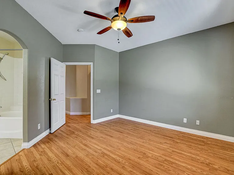 8737 Radiant Ruby Ave — Photo 25