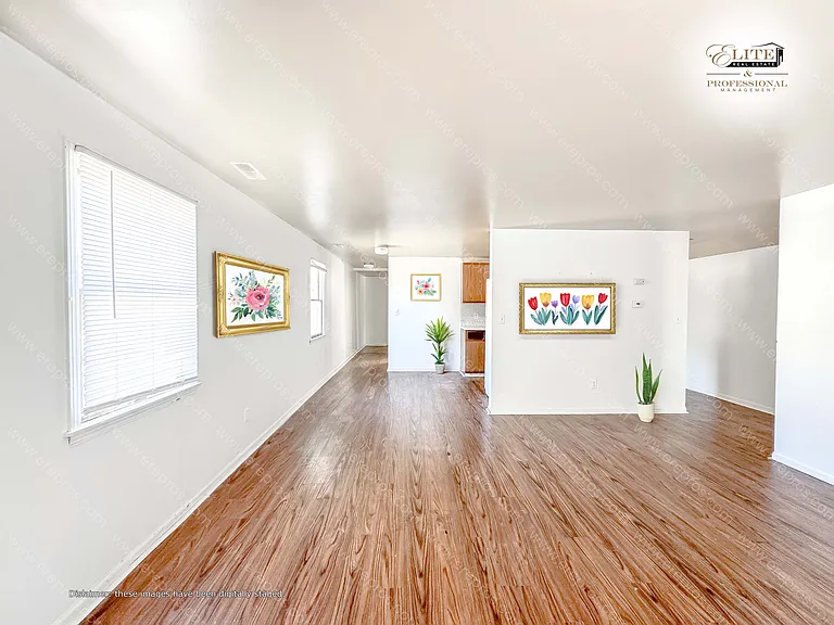 216 N Saginaw St #3 — Photo 5