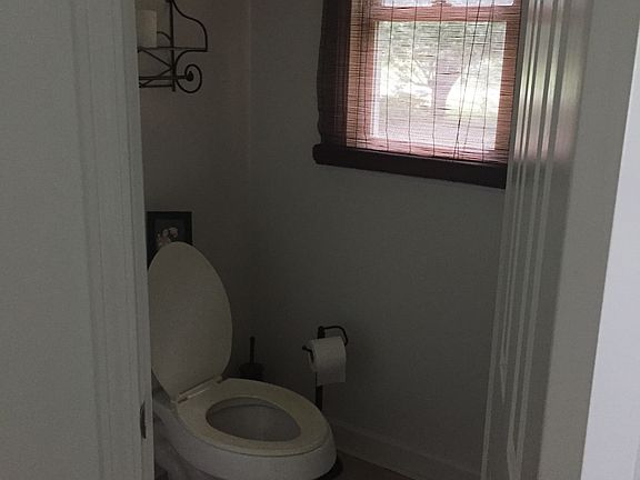 4th image of 4801 Asbury Dr