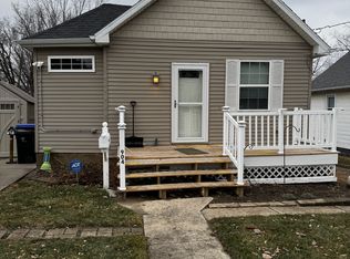 904 E Walnut St, Bloomington, IL 61701
