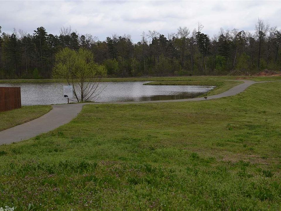 2nd image of 18 Waters Edge Dr