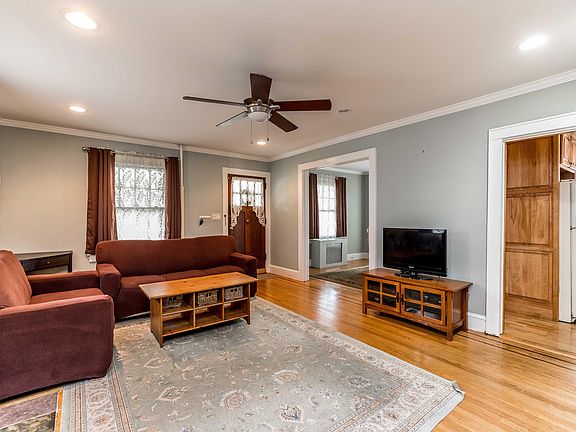 4th image of 54 Buckingham Pl