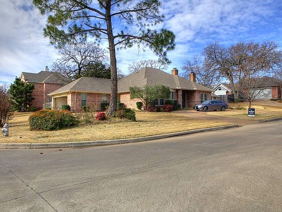 2nd image of 1353 Xavier Dr