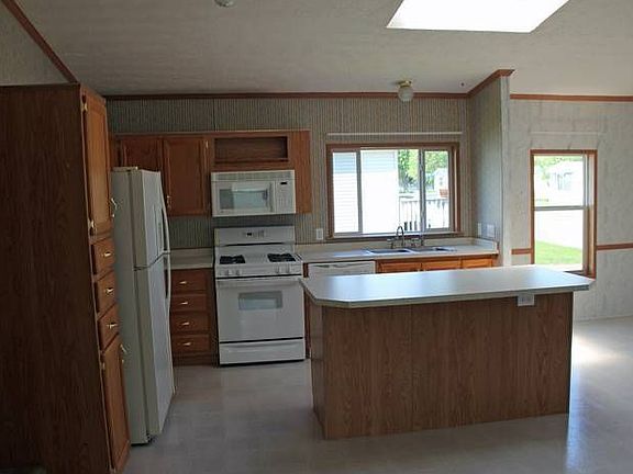 2nd image of 57 Shannon Dr