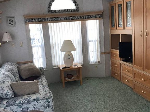 2nd image of 405 Saint George Dr