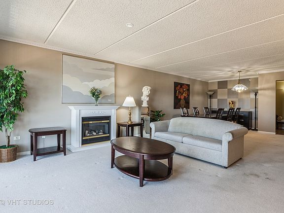 3rd image of 750 Pearson St APT 606