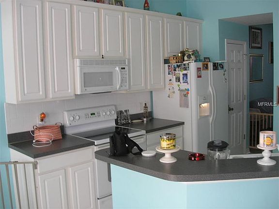 2nd image of 8859 Newmarket Dr