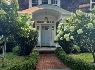 111 Post Ln, Southampton, NY 11968