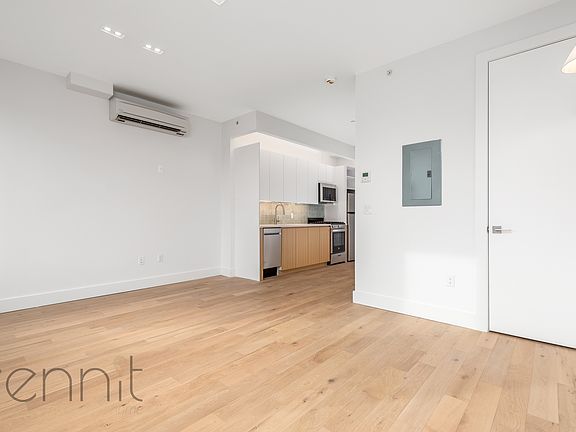3rd image of 58 Vanderbilt Ave #3J