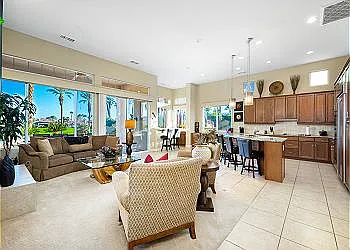 3 bed, 2811 sqft, $13,000 — Photo 4